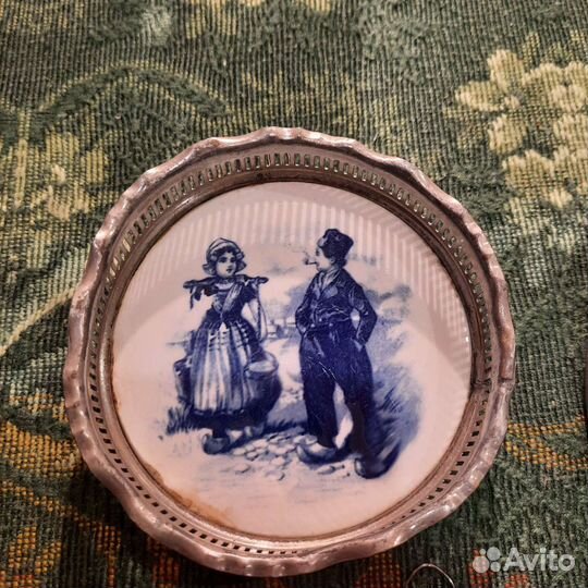 Настенная тарелка. Антикварная