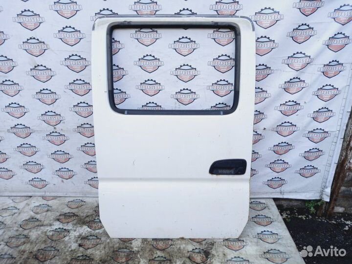 Дверь задняя левая Hino Dutro XZU378 N04C 2006