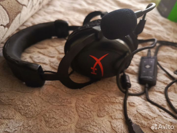 Игровые наушники hyperx