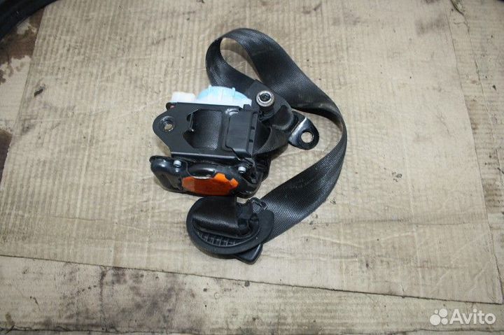 Ремень безопасности с пиропатроном L Audi Q3 I (2011—2014)