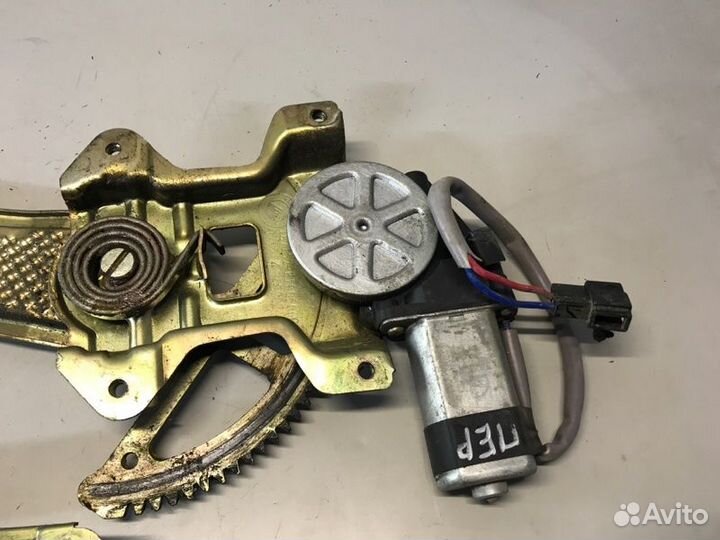 Стеклоподъемник электрический передний правый