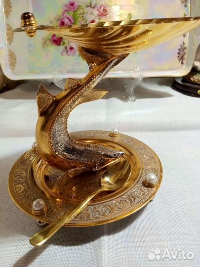 Позолоченная икорница. Бронза, никель, жемчуг