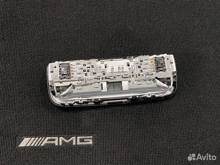 Плафон освещения задний Mercedes w212 оригинал