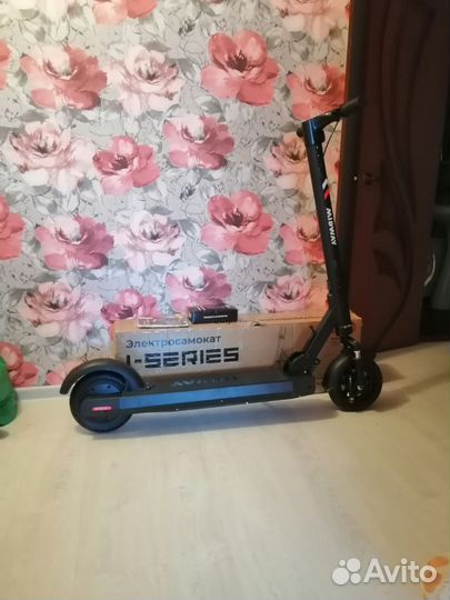 Новый электросамокат Midway I-max pro