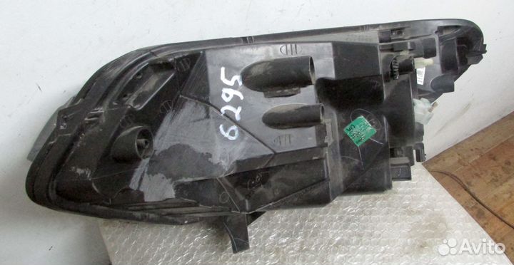 Ford EcoSport 2 фара правая 2012-2016