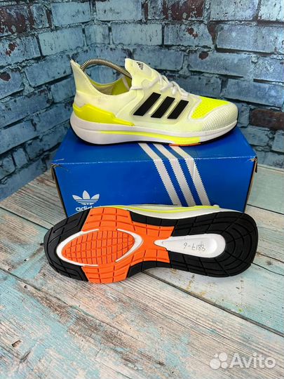 Мужские кроссовки Adidas Ultra Boost 21