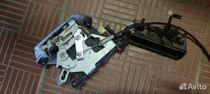 Замок 5й двери forester sg