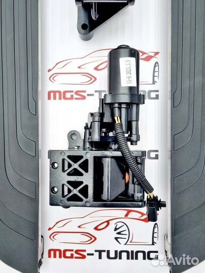 Выдвижные пороги Range Rover Sport 2022+