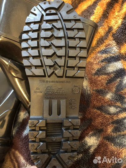 Резиновые сапоги