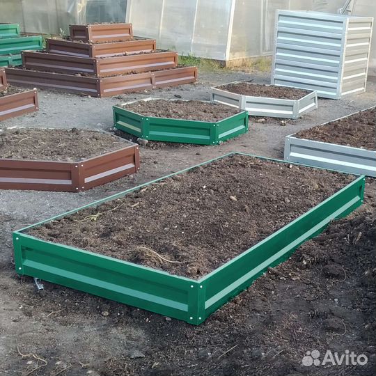 Металлические грядки и клумбы