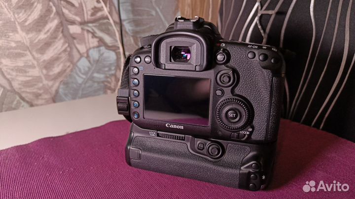 Canon 7D mark ll + бат блок BG-E16 оригинал