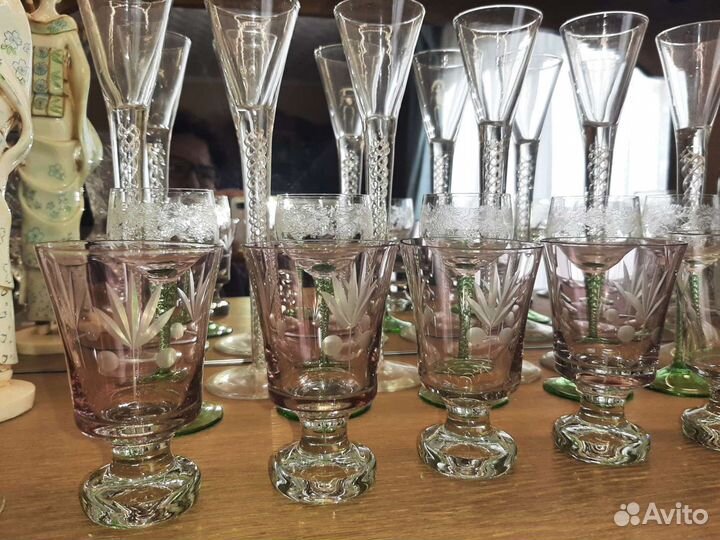 Лафитники и фужеры из марганцевого стекла