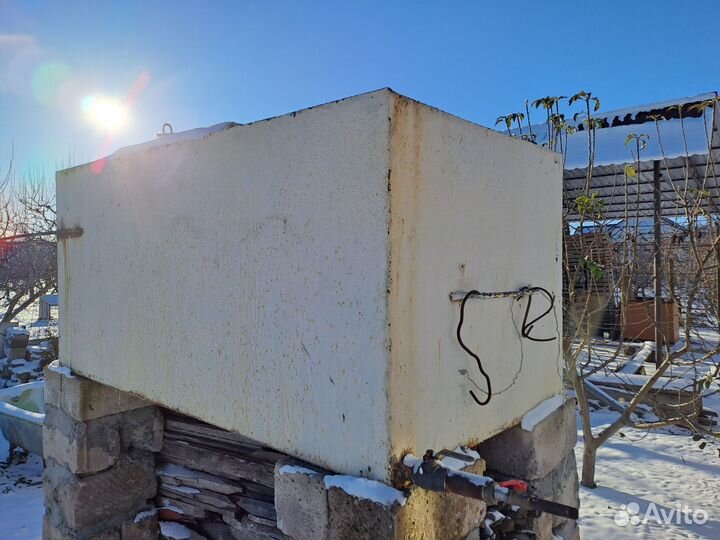 Душевая и бак для воды