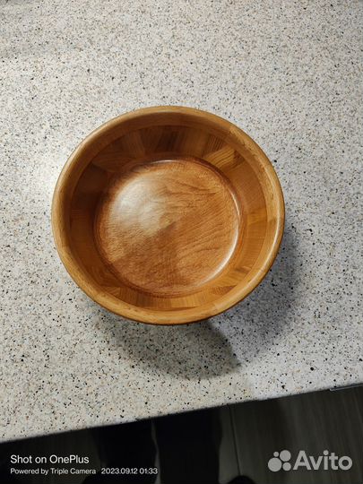 Глубокая тарелка из дерева