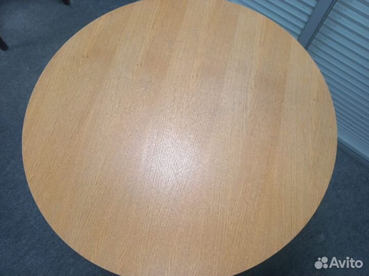 Стол обеденный из шпона дуба