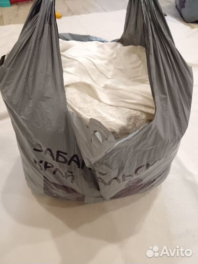 Пакет с женской одеждой