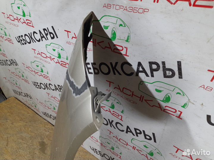 Крыло переднее правое Renault Megane 2 (2002-2009)