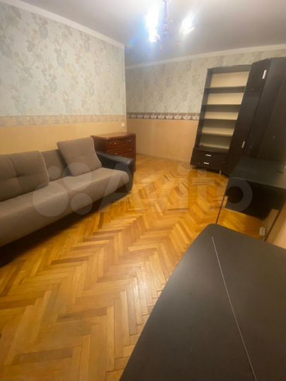 2-к. квартира, 45 м², 4/9 эт.