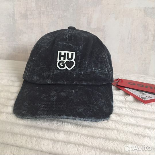 Бейсболка женская Hugo Boss оригинал новая