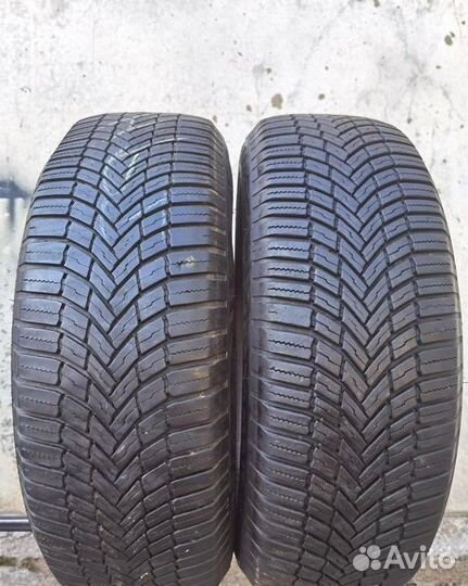Bridgestone Weather Control A001 215/65 R16 102V