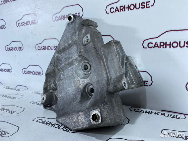 Кронштейн кондиционера Volkswagen Passat B5+ 1.8