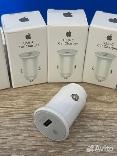 Автомобильное зарядное устройство для iPhone