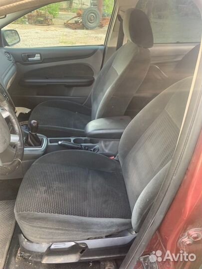 Авто в разбор Ford Focus седан 1.6 2006