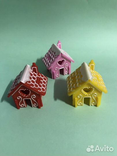 Домик со светящимся снежком