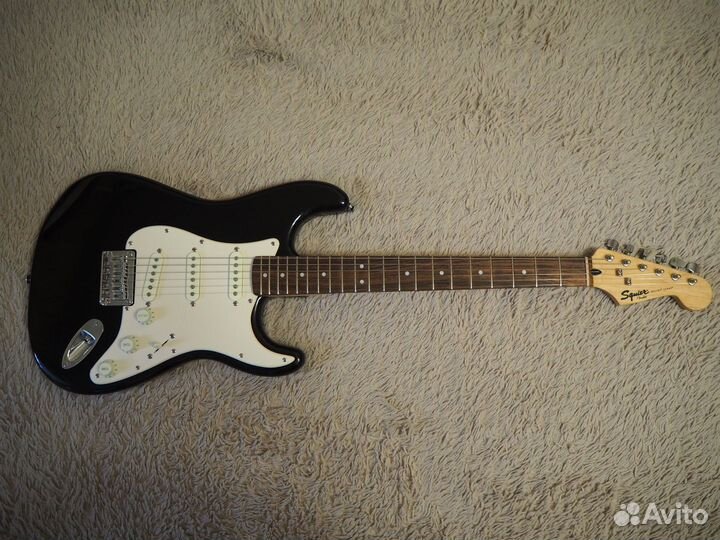 Электрогитара fender squier bullet strat