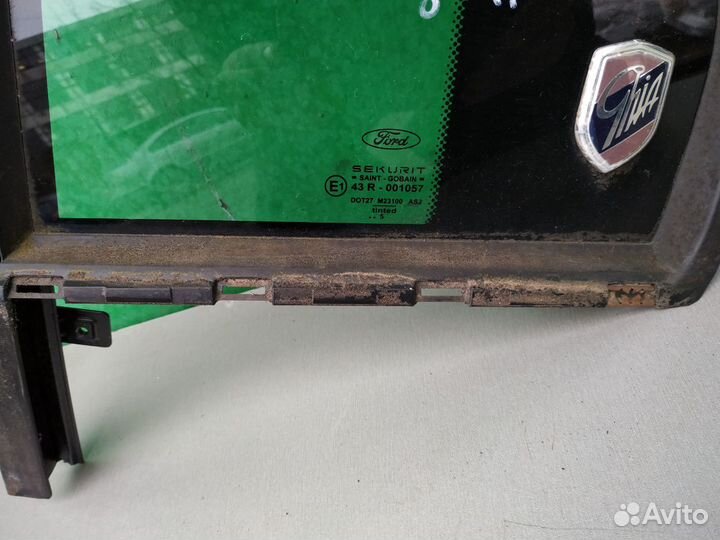Форточка задней двери Форд Мондео 3