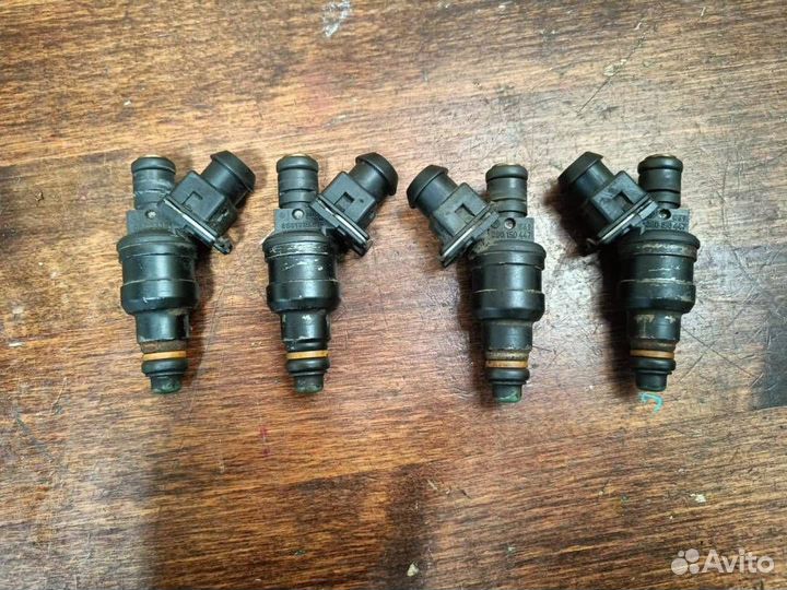 Топливная рампа (форсунка) Volkswagen Passat B5 1