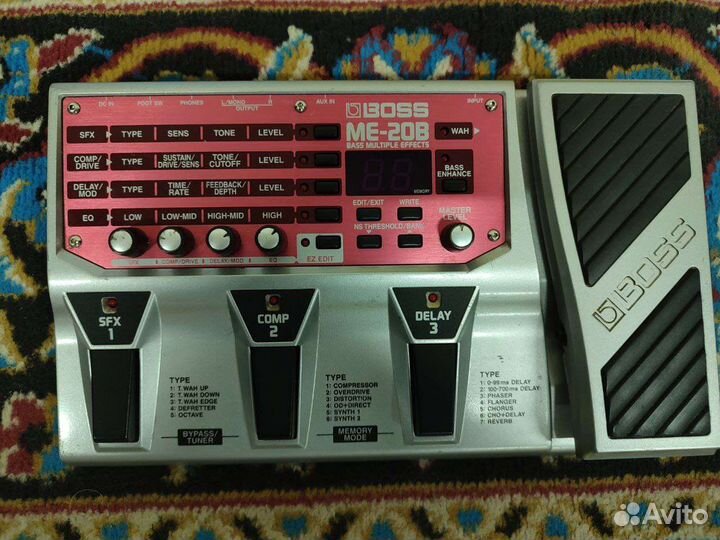 Процессор басовый boss ME-20B