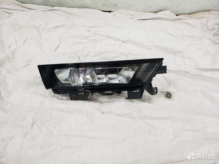 Skoda Rapid 1 Фара противотуманная Правая