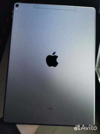 Планшет apple iPad Pro 12.9 + клавиатура