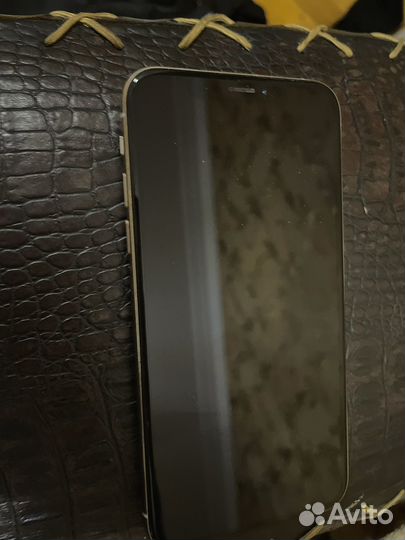 iPhone Xs, 64 ГБ
