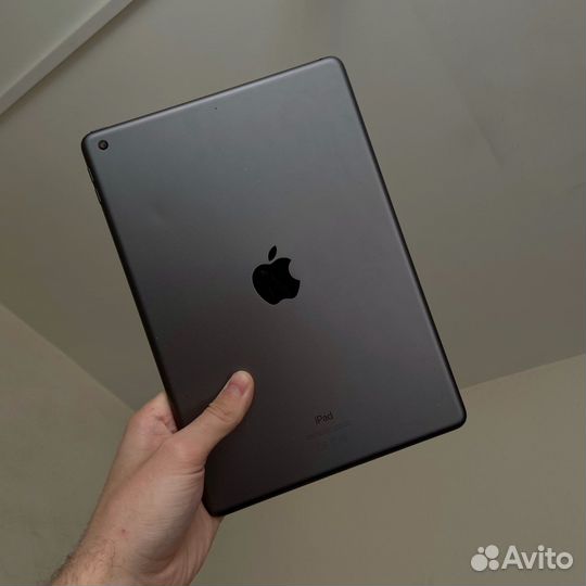 iPad 8 поколения 2020
