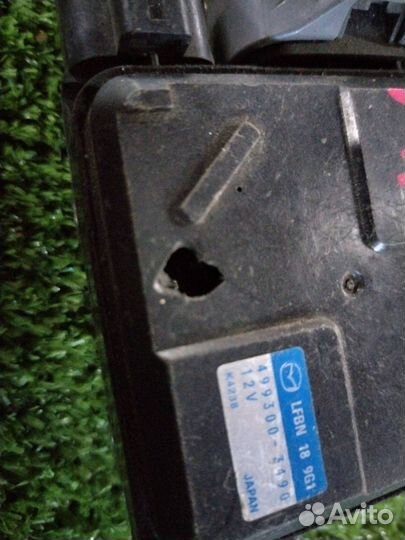 Блок управления вентилятором Mazda Axela