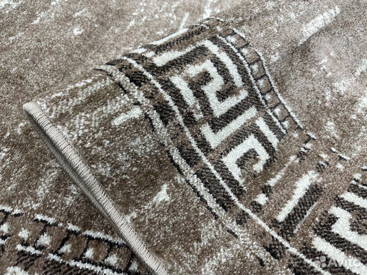 Ковер новый 200*300 коричневый