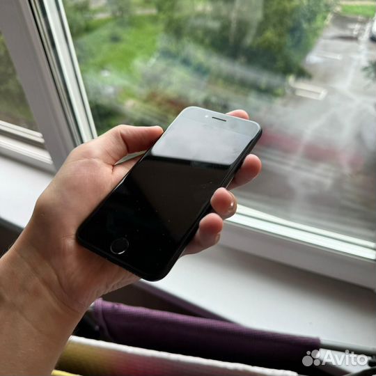 iPhone 7, 128 ГБ
