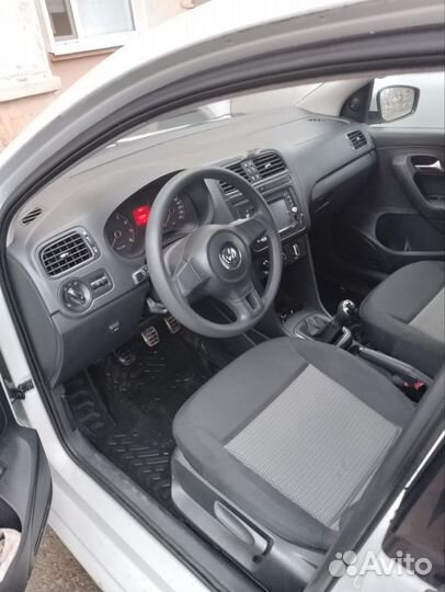 Volkswagen Polo 1.6 МТ, 2014, 207 000 км