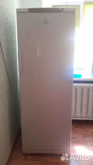 Морозильная камера Indesit SFR 167NF