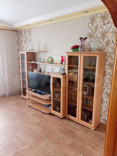 4-к. квартира, 76 м², 4/9 эт.
