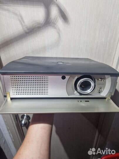 Проектор sanyo PVL-Z1