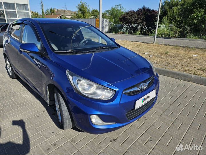 Hyundai Solaris 1.4 AT, 2011, 214 000 км