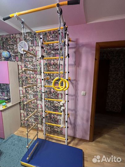 Детская шведская стенка и турник