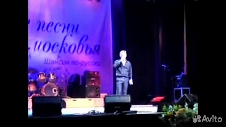 Живая музыка. Вокалист, звукорежиссер