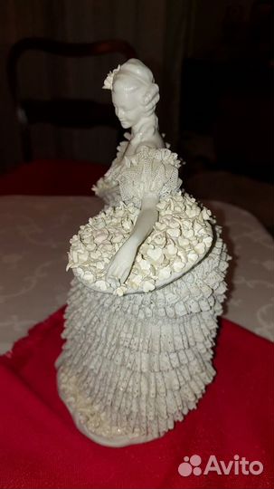 Фарфоровые статуэтки германия