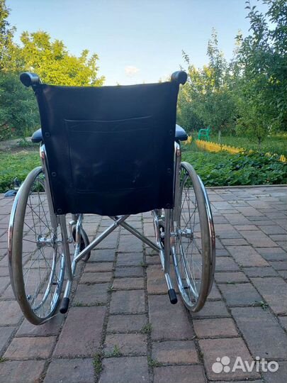 Инвалидная коляска складная бу