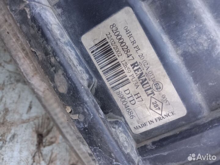 Передняя правая фара Renault Laguna 2