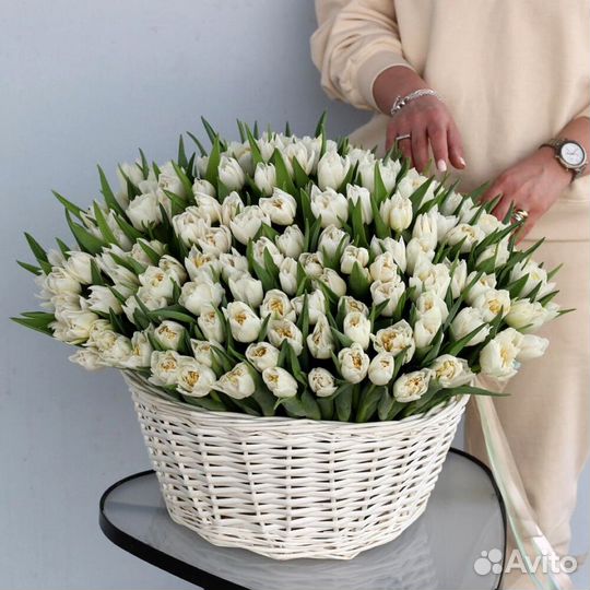 Букет цветы тюльпаны